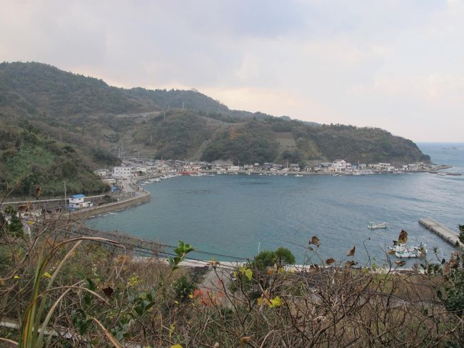 半島の北側は遊子（ゆす）地区という。写真は津の浦という小さな漁村。