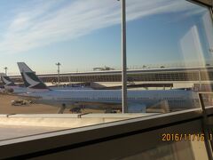 1６.00発　中国東方航空　Ｍ720です　上海まで約3時間です