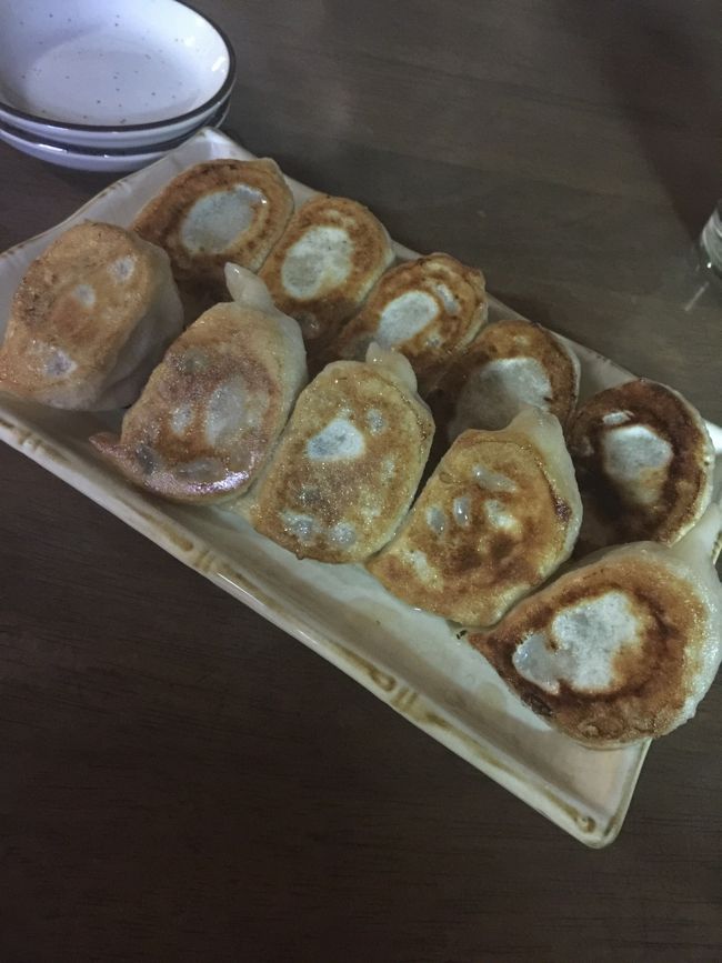 焼き餃子登場♪<br />ステーキたべたばかりなのに美味しいからあっという間に完食（笑）<br />お代わりしたかったけど、明日のためにやめました（笑）<br /><br />