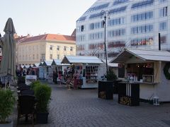  Augusta Cesarca通りと合流する、ヨーロッパ広場（Trg Europe）です。ここでもクリスマスマーケットをやっています。
