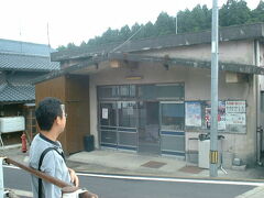 人の気配のない街をブラブラ歩いて雲母温泉・上関共同浴場で入浴です。