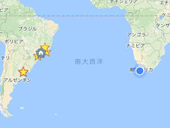 しっかし....この南米の地.....

....ロンドン/フランクフルト/ニューヨークへ行くより、アフリカの方が近いって....ど....どういことよぉ？

それによく地図見ると、日本へ帰るより 南極の方が近いって......一体、何なのよぉ～それ！？....