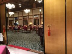 奈良ホテルのメインダイニングルーム 三笠で朝食です。