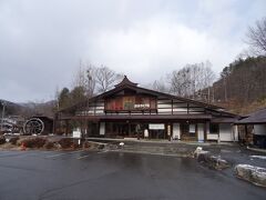 　県道26号線一軒だけある、そば店
トイレ休憩です。