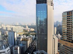 ぐっすり眠って翌日。
愚図ついたお天気だった昨日と打って変わって快晴で暖かい～
昨日もこんなお天気だったら東京タワーを見に行ったかも。。。次回リベンジねっ！