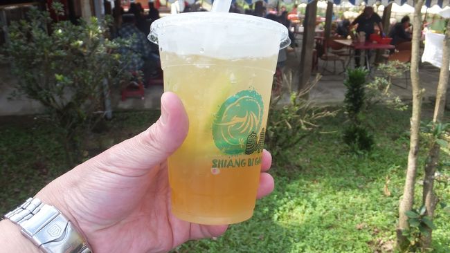 さっぱりしていて、夏などは体温を低下させる効果があるのだそうです。<br />４０元でした。<br /><br />「手洗」については意味が判りませんでしたが、どうやら、機械製ではなく手製ということだと勝手に理解しておりますが・・・。