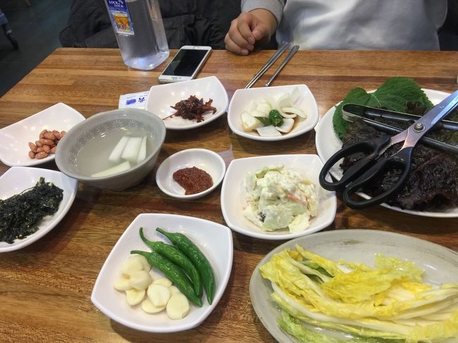 なんだか淋しいつきだし。