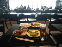 羽田空港ANAラウンジ。
カレーはJALのほうが美味しいかな？