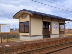 そして中伏木駅に到着
結構駅にはお手洗いもない無人駅が多かった・・・。