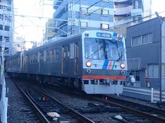 2016.12.30　新静岡～日吉町
静鉄電車の１０００系も新車が入ってそろそろ…と思い撮影。よく考えたらこの列車撮ってる場合じゃなかった！次の列車で新清水まで乗っても東海道に乗り換えられない！