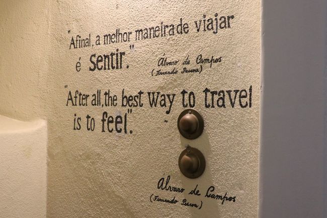 壁はおしゃれな感じ。