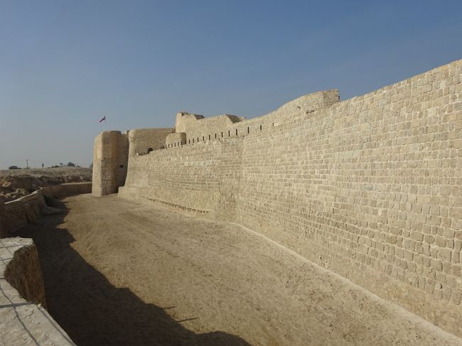 バーレーン砦（周囲の堀）