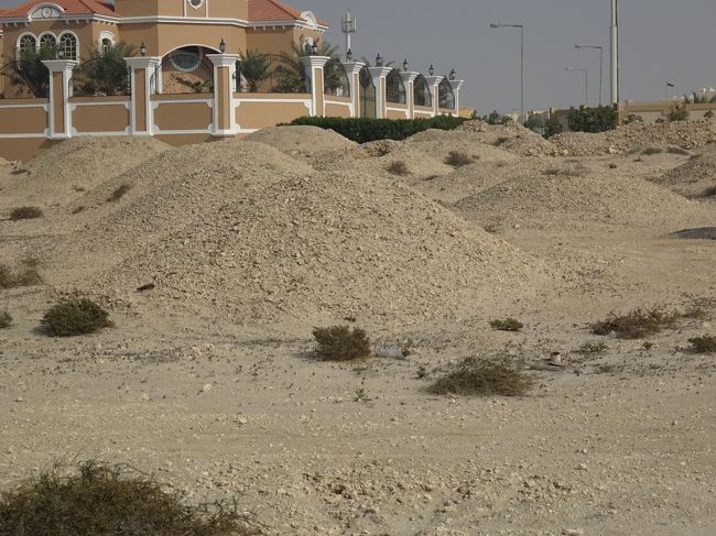 アアリ古墳群とアアリ王墓