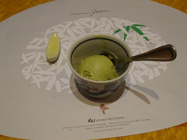 デザート（結局、３５．３ＢＤ＝約１０５９０円（税　サービス料込み）外国での贅沢なおせち料理を美味しく戴きました。）