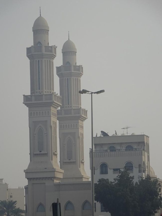 ラス・ルマン・モスク<br />