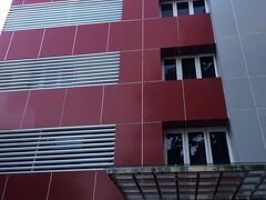 ミャンマー最後の夜はダウンタウンからは徒歩30分くらいの「ホテル バホシ」です。

空港からは奇跡的に渋滞もなく30分で到着！（10000チャット。高いのかな？とか思ったのですが帰りも10000チャットでした。）