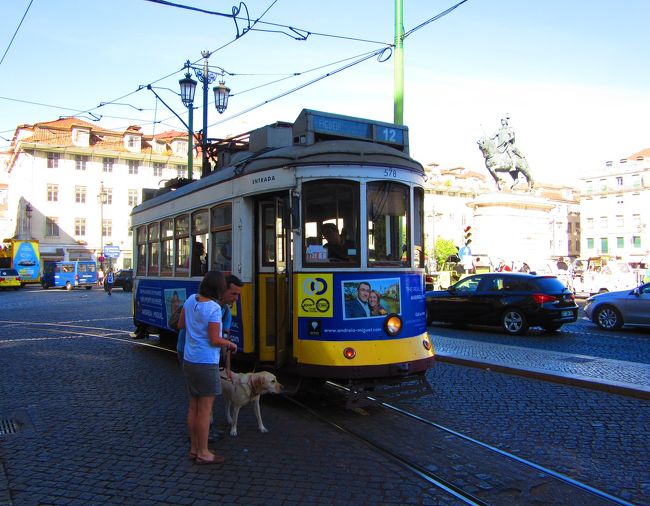 暑いしホテルに戻って休み休み買い物しました。<br />ホテルがロシオ～フィゲイラ広場近くだと大変便利です。