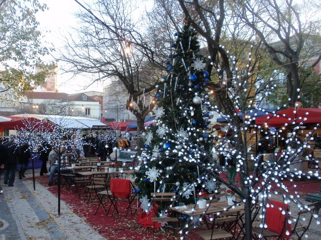サン ペドロ デ アルカンタラ展望台のクリスマス飾り。