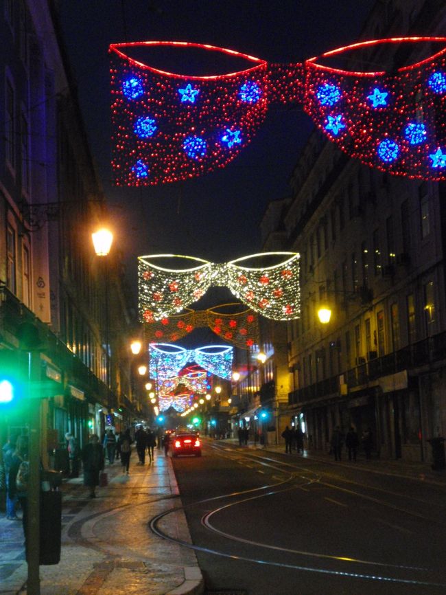 プラタ通りのクリスマスイルミネーション