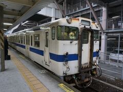 鹿児島中央駅に到着。
ここからは１８切符で枕崎線に乗ります。
キハ４７。