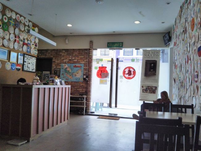 ドミトリー1泊23RM＝600円。朝食代を含みます。