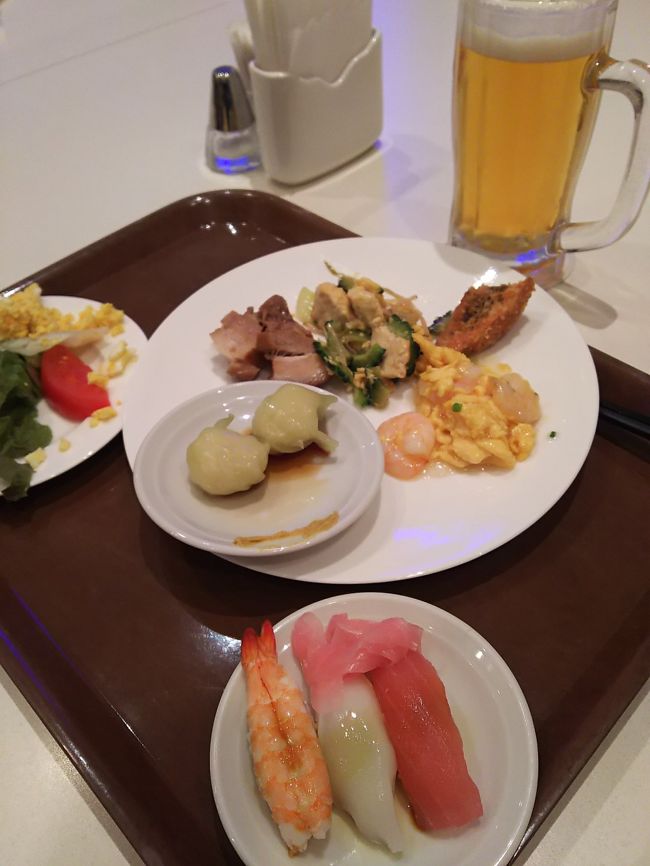 夕飯<br />ホテルの夕飯、お料理は結構よかったです。