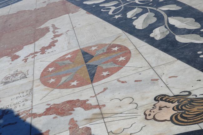 日本も端っこにありました。<br />１５４１年と書いてあります。種子島に漂着した１５４３年ではなく、豊後に漂着した年だそうです。<br />