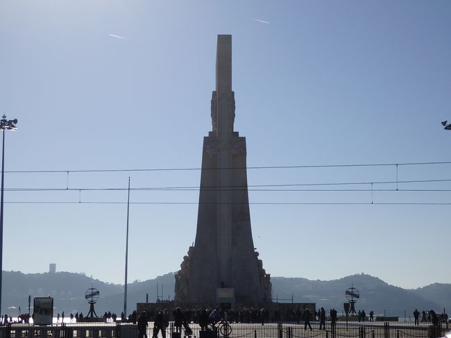 目指しているのはこれ、「発見のモニュメント」<br />今年の夏くらいから工事が始まり、全体がシートで覆われて見れなくなっていたそうです。<br />１２月には終わる予定だと聞いていたけど、嬉しいことにシートは無さそう。<br />工事が終わったのかな？