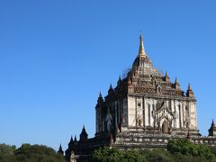 バガンで最も高い、タビィニュ寺院です。