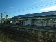 四ツ倉駅の駅舎。
上野方の常磐線鈍行にグリーン車がつくまで、上野からここまで直通する鈍行電車があった。