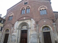 ブレラ絵画館から歩いてサン・シンプリチャーノ教会へ