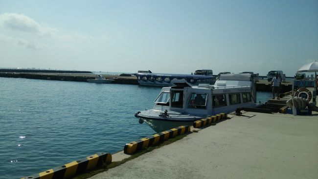 フェリーで竹富へ。今日も快晴!