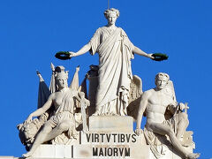 頂上の勝利の女神