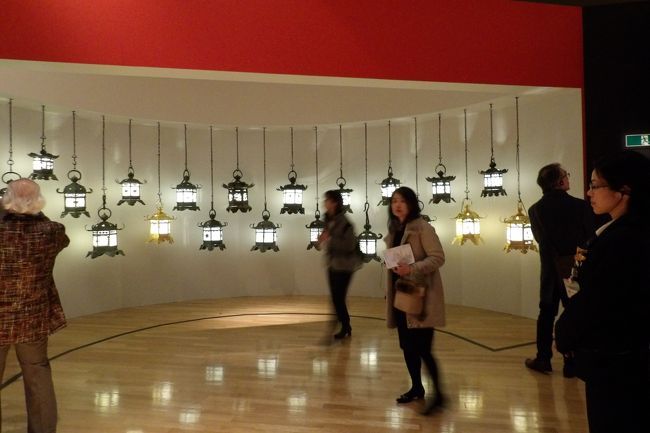 灯籠が吊り下げられた撮影スポット。