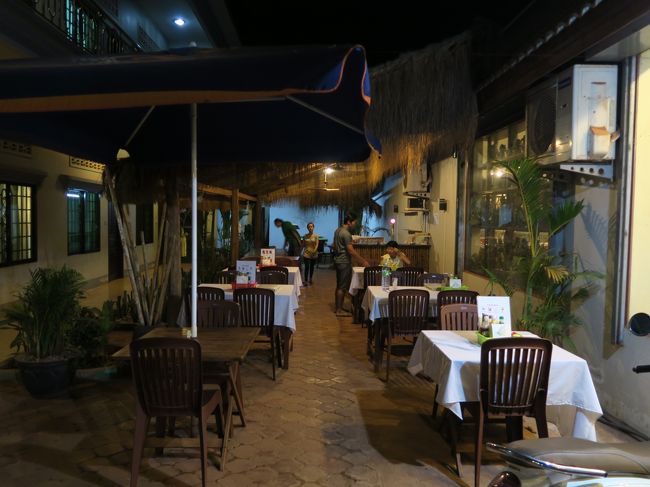 夕食はやはりマントラ・アンコール・ブティツク・ヴィラで摂った。