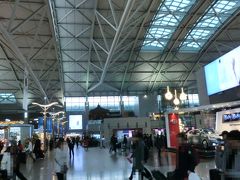 仁川国際空港に来ました。
巨大な空港です！