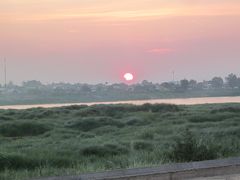 メコン川の夕陽～