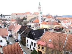 チェスキークルムロフは「世界で一番美しい街」のキャッチコピーで人気上昇中の東欧チェコの南ボヘミアにある小さな街です。