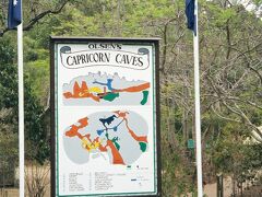 カプリコーン・ケーブス(Capricorn Caves)。
古代の洞窟と、その近くには宿泊施設もあるようです。