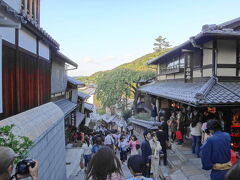 久しぶりに清水寺に散歩。
