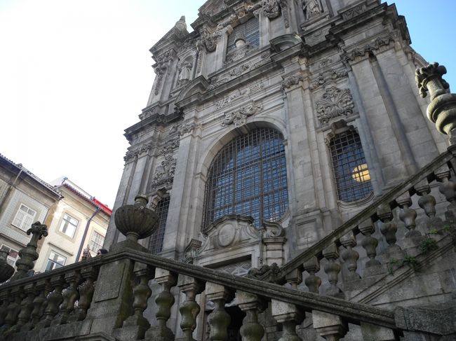 クレリゴス教会へ。<br />カテドラルとのセット券があったので購入。<br /><br />ここにはクレリゴスの塔もあってポルトの街が一望できる。