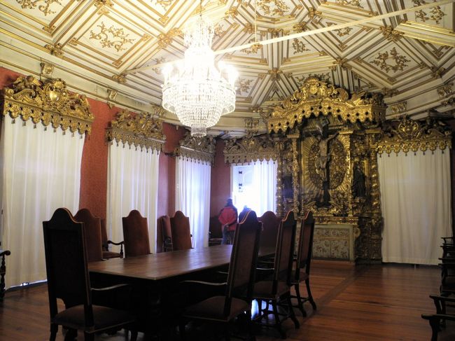 ここでもダイニングルームなどいろいろなお部屋が見れる。