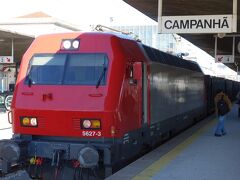 10分遅れで、カンパニャン駅に到着。
ここから電車を乗り継ぎ、