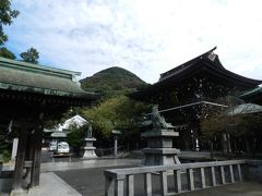 姪浜駅から約40分で「宮地嶽神社」に到着しました。