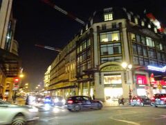 La Samaritaine

懐かしいー
よく通ったサマリテーヌ　2005年閉店
今はZARAやSEPHORAがあった