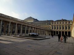 Palais-Royal
パレ・ロワイヤル

あまり人がいなくて静か