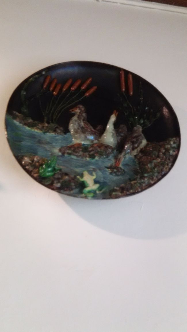 どの作品も面白くって<br /><br />もっと見ていたかったのですが<br /><br />バッテリーはないし<br /><br />おじさん、出来たら早く閉めたい感が前面に表れています。