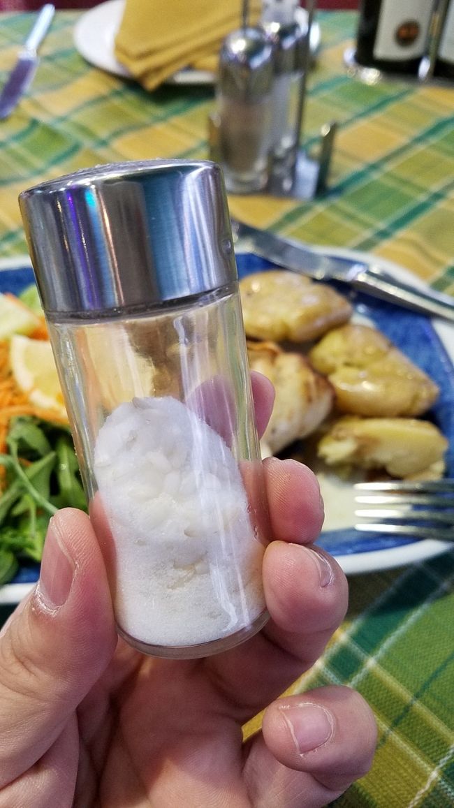 塩に米粒、万国共通！？