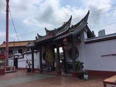 青雲亭は中華系の仏教寺院。