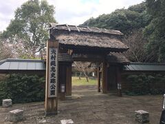 最初に長崎県の東部、大村市の大村純忠史跡公園に着きました。

戦国時代にこの地を治めた、日本最初のキリシタン大名の大村純忠公が、1587年に亡くなるまでの２年間、住んでいた場所です。
